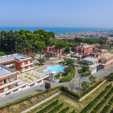 Tortoreto Il Parco Sul Mare Resort & Spa מראה חיצוני תמונה