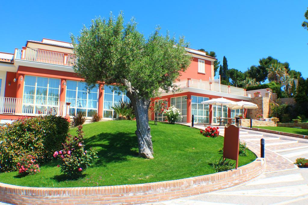 Tortoreto Il Parco Sul Mare Resort & Spa מראה חיצוני תמונה