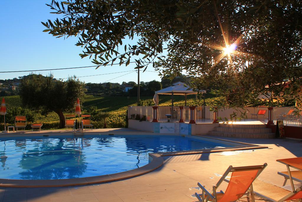 Tortoreto Il Parco Sul Mare Resort & Spa מראה חיצוני תמונה